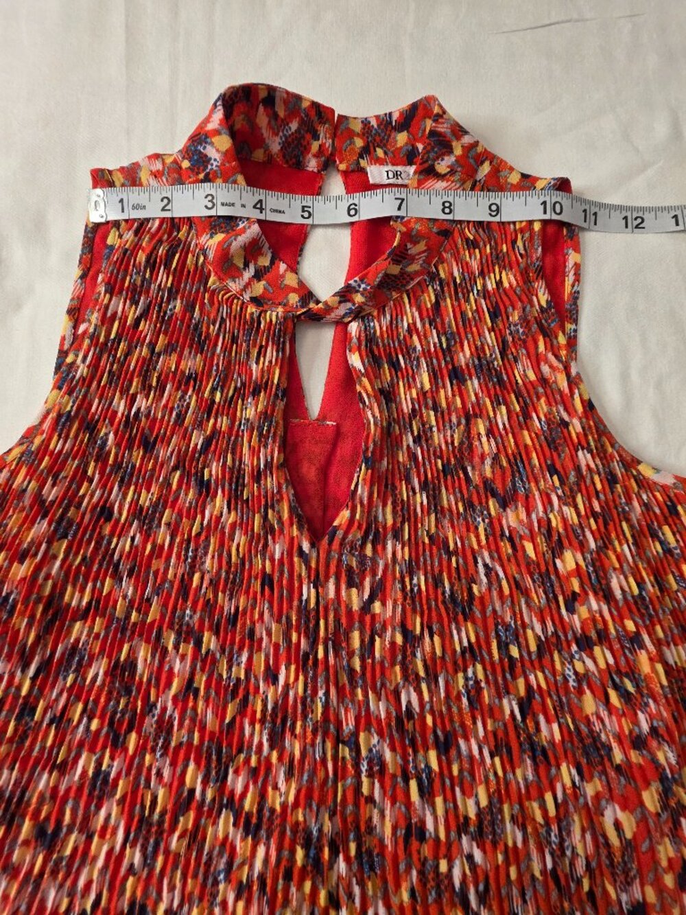 DR2 Sleeveless, Round Neck Women's Blouse, Size XS - Picture 3 of 9